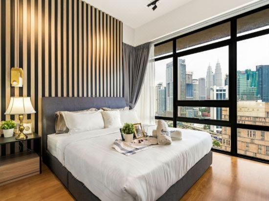 Anggun Suites Klcc Kuala Lumpur Exterior photo